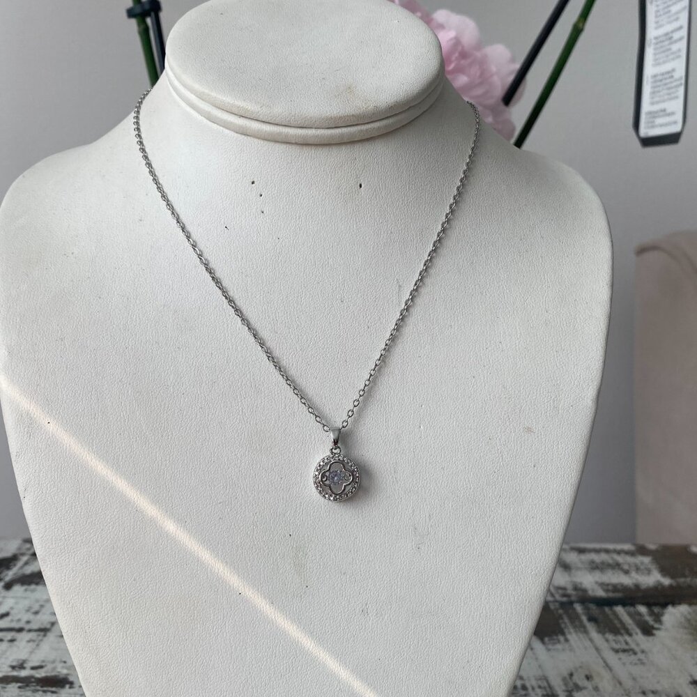 Denkays Luxury Stainless Steel Statement Necklace – Bold, Elegant & Timeless